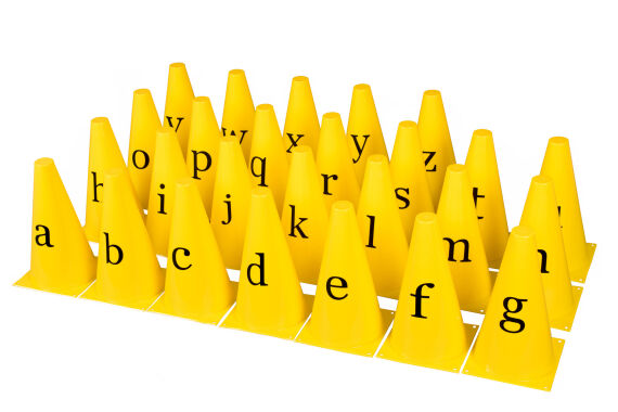 Markierungskegel 23 cm mit Buchstaben von A-Z (26...