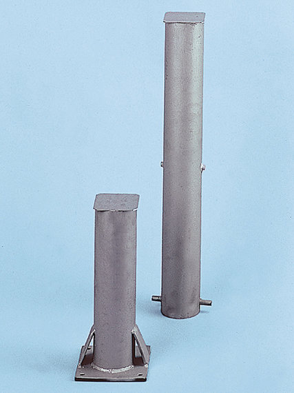 Spezial-Bodenhülse zum Aufdübeln für Ø 83 mm, Einstecktiefe 350 mm, mit Abdeckkappe