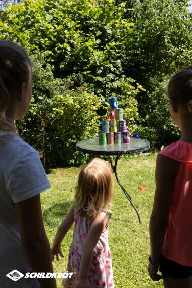 Schildkröt Dosenwurfspiel