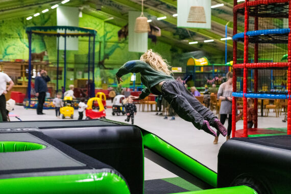 AirTrack Factory, AirMove n Groove, Set 4 (bis zu 28 Kinder), schwarz-grün